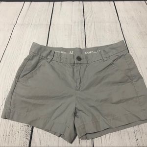 KHAKIS by GAP Sunkissed Shorts. 100% cotton